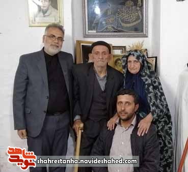 دیدار رئیس بنیادشهید فیروزکوه با خانواده شهید 