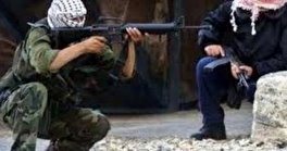 مقاومون فلسطينيون يطلقون النار تجاه قوات الاحتلال قرب قبر يوسف شرق نابلس
