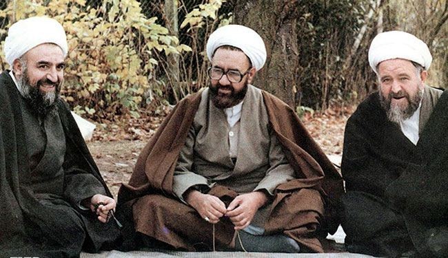 بمناسبة يوم المعلم وذكرى أستشهاد الشهيد مرتضى مطهري بمناسبة يوم المعلم وذكرى أستشهاد الشهيد مرتضى مطهري