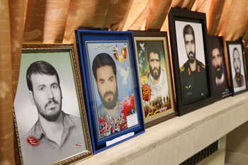 In commemoration of martyrs; Why we must praising martyrs?