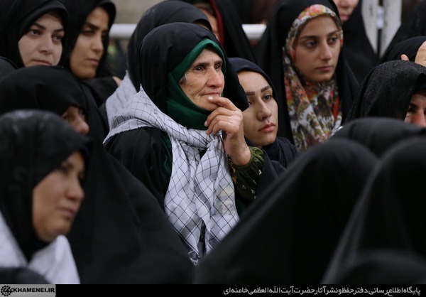 ۸ هزار نفر در حادثه منا شهید شدندو آمریکا و حامیان ریاض در جنایات سعودیها شریکند ۸ هزار نفر در حادثه منا شهید شدندو آمریکا و حامیان ریاض در جنایات سعودیها شریکند