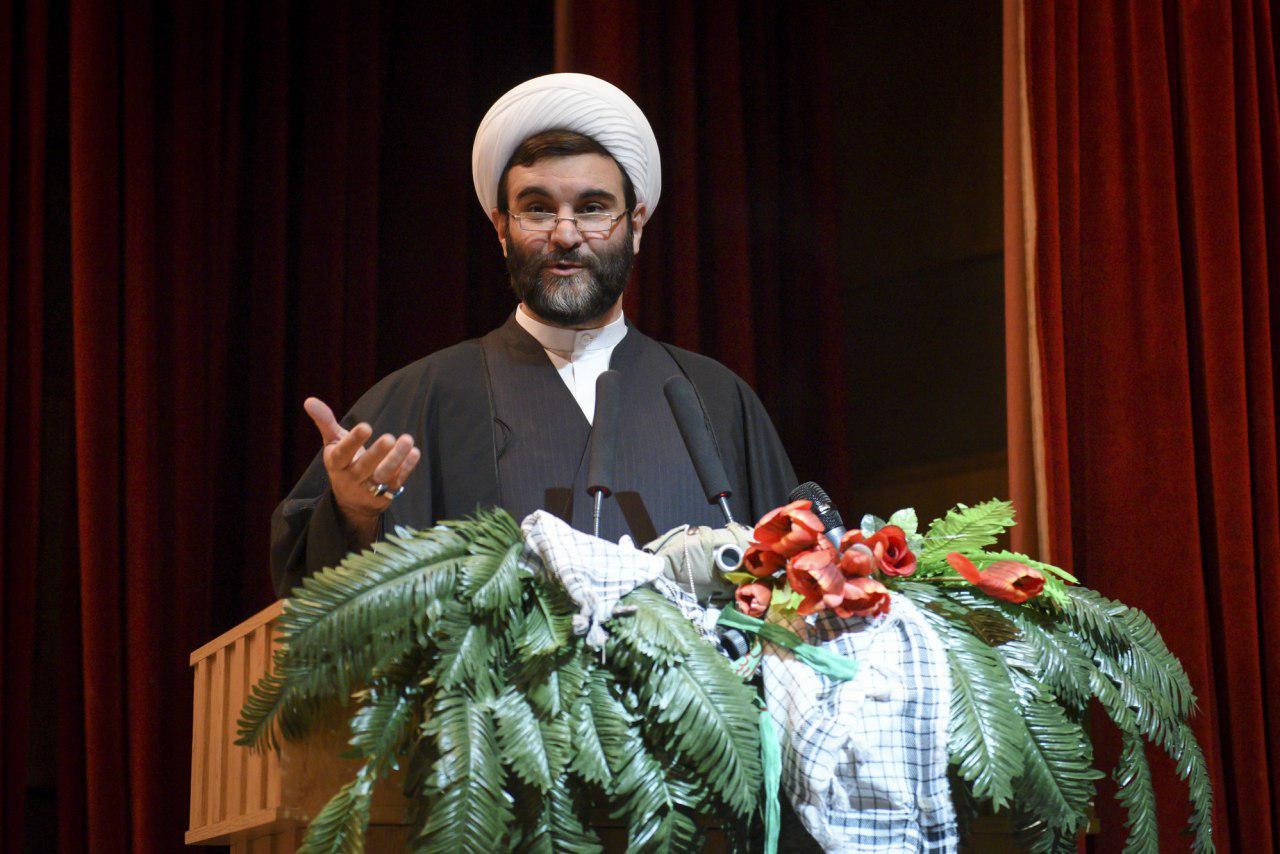 دومین کنگره شهدای دانش آموزی استان فارس برگزار شد دومین کنگره شهدای دانش آموزی استان فارس برگزار شد