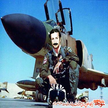 سرلشکر خلبان حسین خلعتبری؛ شهیدی است که دارای 22 مزار است سرلشکر خلبان حسین خلعتبری؛ شهیدی است که دارای 22 مزار است