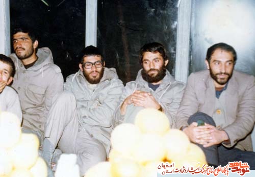 زندگي نامه پیغمبر گونه سردار شهید علی اقا آزاد پور از شهرستان آران و بیدگل زندگي نامه پیغمبر گونه سردار شهید علی اقا آزاد پور از شهرستان آران و بیدگل
