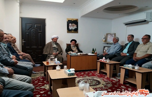 دیدار آزادگان استان با نماینده ولی فقیه