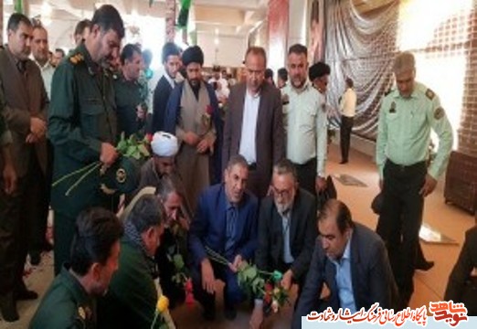 غبارروبی گلزار مطهر شهدا