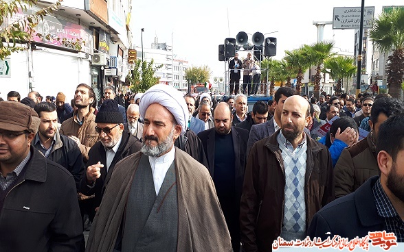 تظاهرات گسترده مردم انقلابی سمنان علیه اغتشاشگران تظاهرات گسترده مردم انقلابی سمنان علیه اغتشاشگران