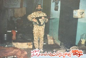 زندگینامه شهید محمدرضا خسروآبادی / قاری قرآن و نوحه خوان جبهه ها زندگینامه شهید محمدرضا خسروآبادی / قاری قرآن و نوحه خوان جبهه ها