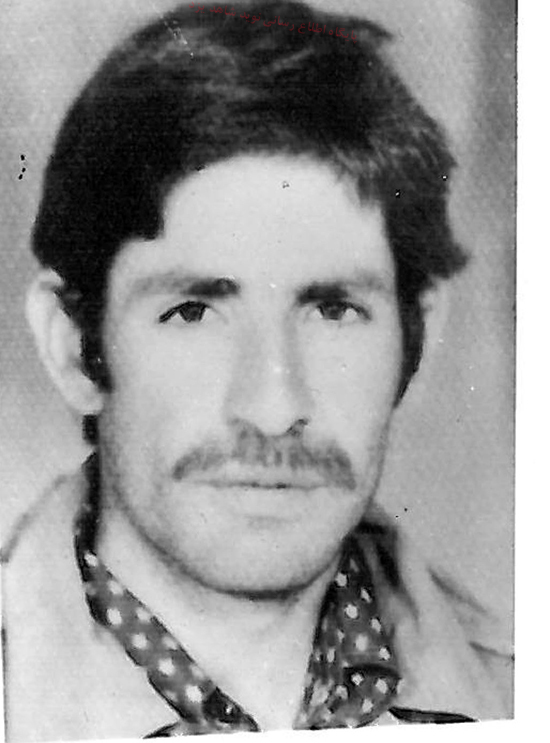 « بر مزارم ذكر حسين زمزمه كنید و گريه تان به ياد امام حسين (ع) باشد » شهید « بر مزارم ذكر حسين زمزمه كنید و گريه تان به ياد امام حسين (ع) باشد » شهید