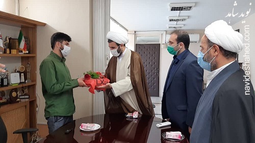 مردی از جنس ایثار مردی از جنس ایثار