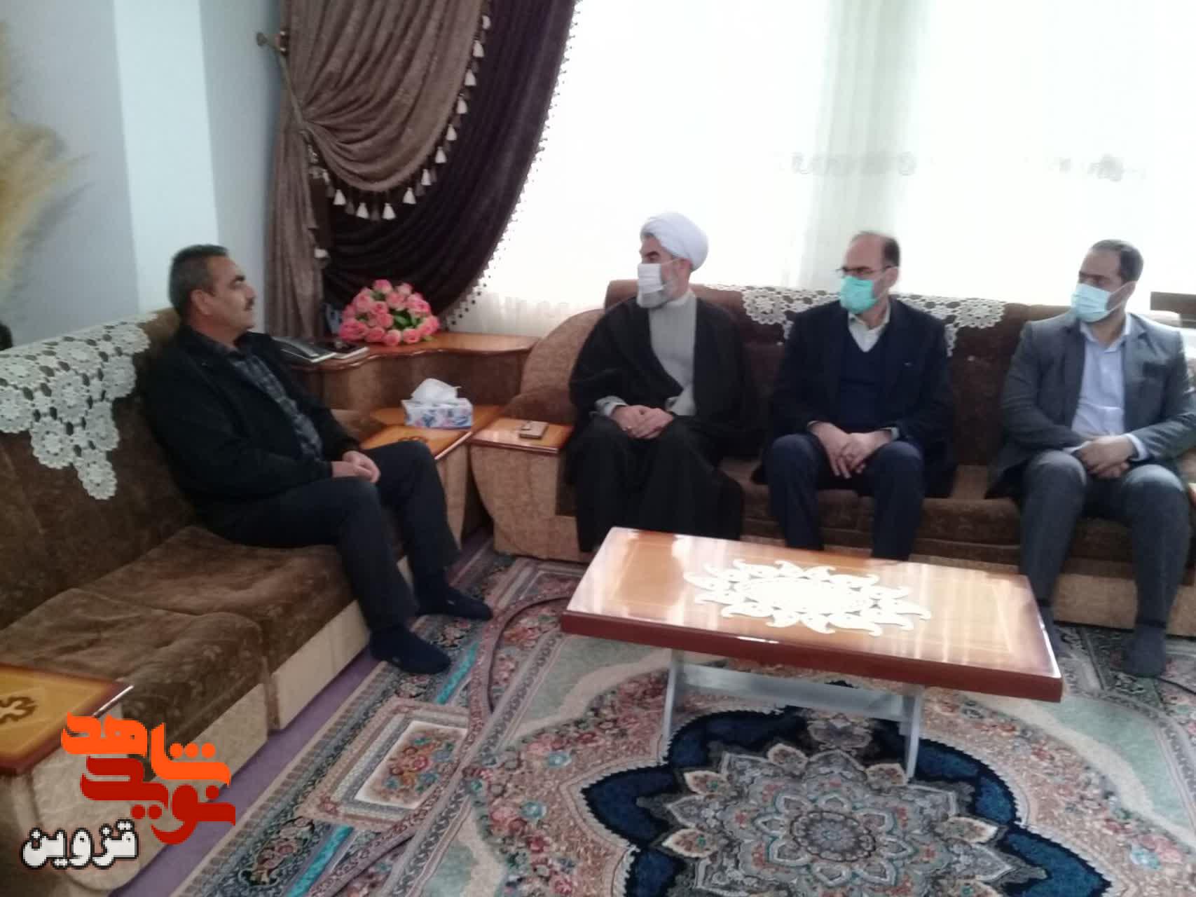 ایثار و مقاومت جانبازان ستودنی است