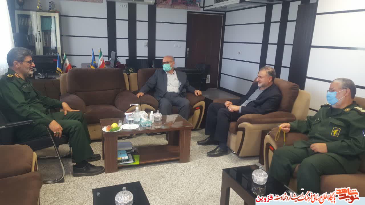 معاون فرهنگی و آموزشی بنیاد به دیدار فرمانده سپاه قزوین رفت معاون فرهنگی و آموزشی بنیاد به دیدار فرمانده سپاه قزوین رفت