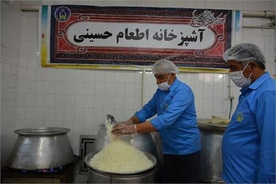 ۷۲ آشپزخانه اطعام حسینی همزمان با ماه محرم در ارومیه فعالیت می‌کند