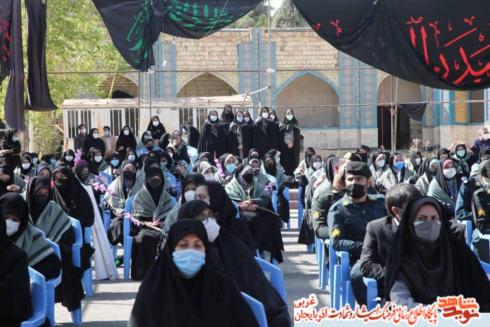 گزارش تصویری/  آیین غبارروبی مزار شهدای ارومیه به مناسبت هفته دفاع مقدس