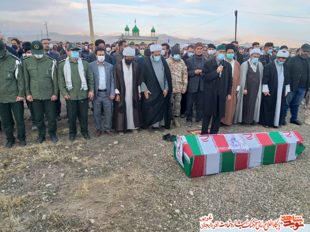 گزارش تصویری/ تشییع و خاکسپاری شهید علی سلطانپور در ماکو