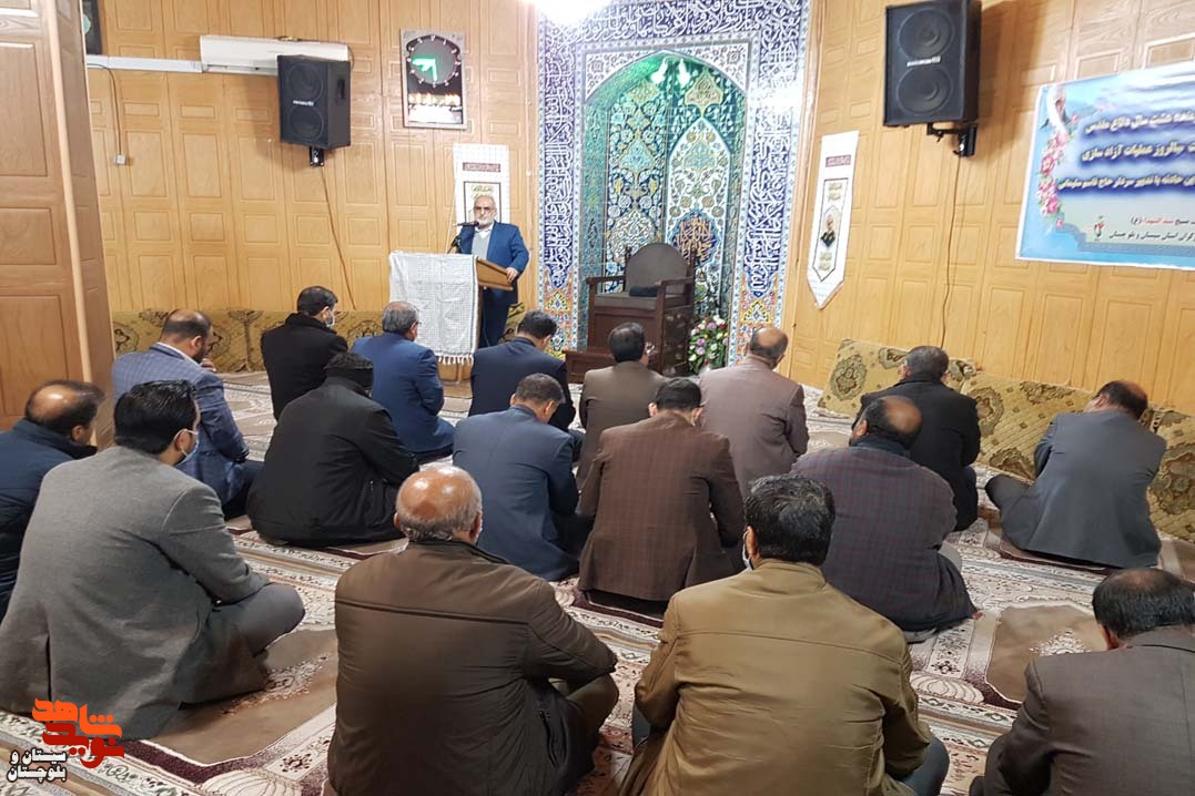 جلسه جهاد تببین و روایتگری به مناسبت عملیات آزاد سازی 120 سرباز وظیفه در زاهدان برگزار شد