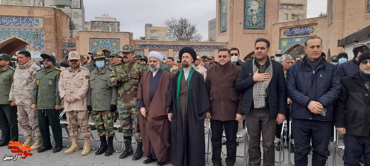 آیین معنوی میهمانی لاله‌ها در اردبیل + به گزارش تصویر