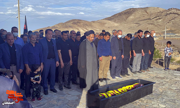 مادر شهیدان «نصیری» در حسن آباد سنگیج به خاک سپرده شد