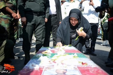 تشییع پیکر شهید مدافع امنیت «مهدی لطفی» در بروجرد