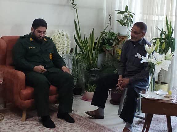 جوانان کتاب‌های ادبیات جنگ و انقلاب را مطالعه کنند