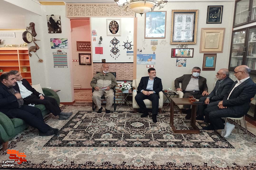 دیدار قاضی‌زاده هاشمی با خانواده معظم شهدا و ایثارگران استان سیستان و بلوچستان/ایثارگران همچون گذشته در جامعه میدان‌داری کنند