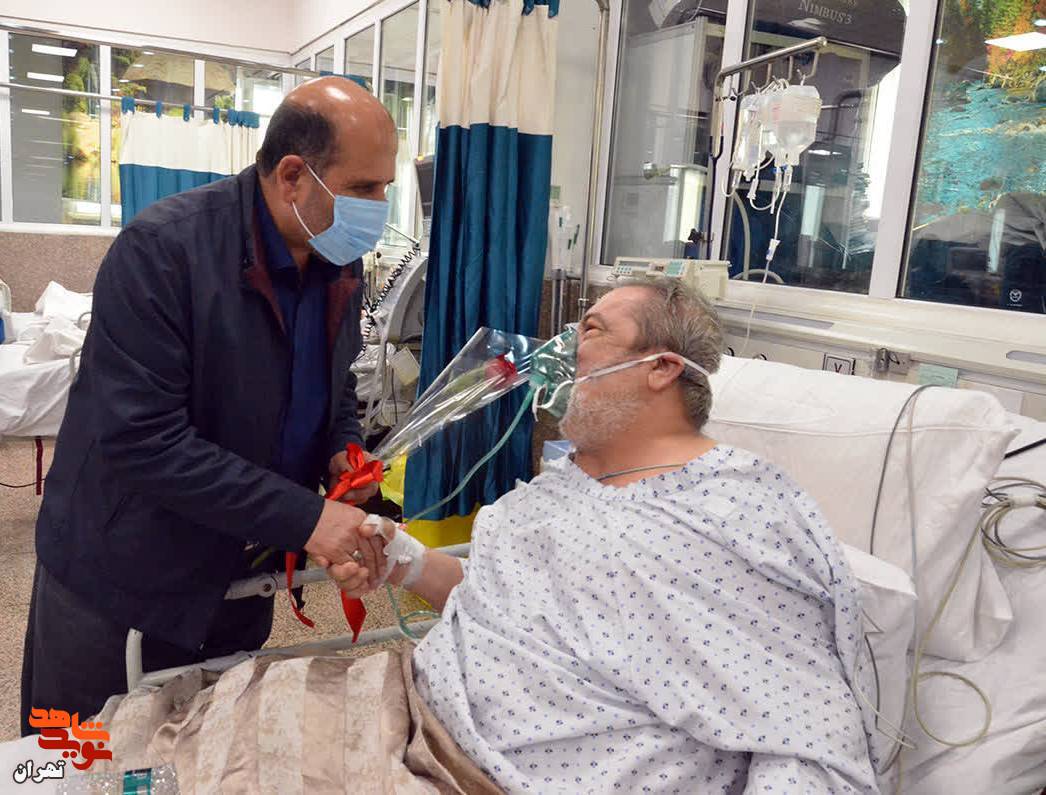 مدیرکل بنیاد شهید و امور ایثارگران تهران بزرگ از جانبازان و پدران شهدا بستری در بیمارستان عیادت کرد مدیرکل بنیاد شهید و امور ایثارگران تهران بزرگ از جانبازان و پدران شهدا بستری در بیمارستان عیادت کرد