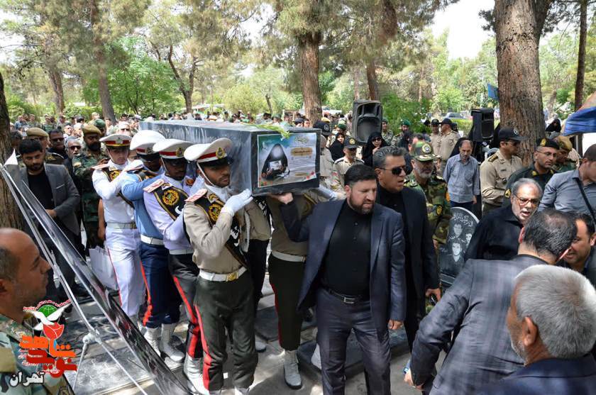 تشییع پیکر همسر شهید امیر سپهبد علی صیاد شیرازی