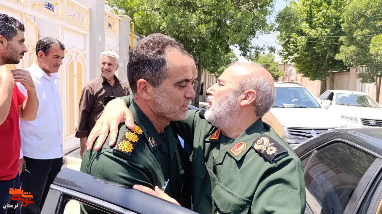 دیدار جانشین فرمانده سپاه قدس با خانواده شهید مدافع حرم «قدرت اله عبدیان»