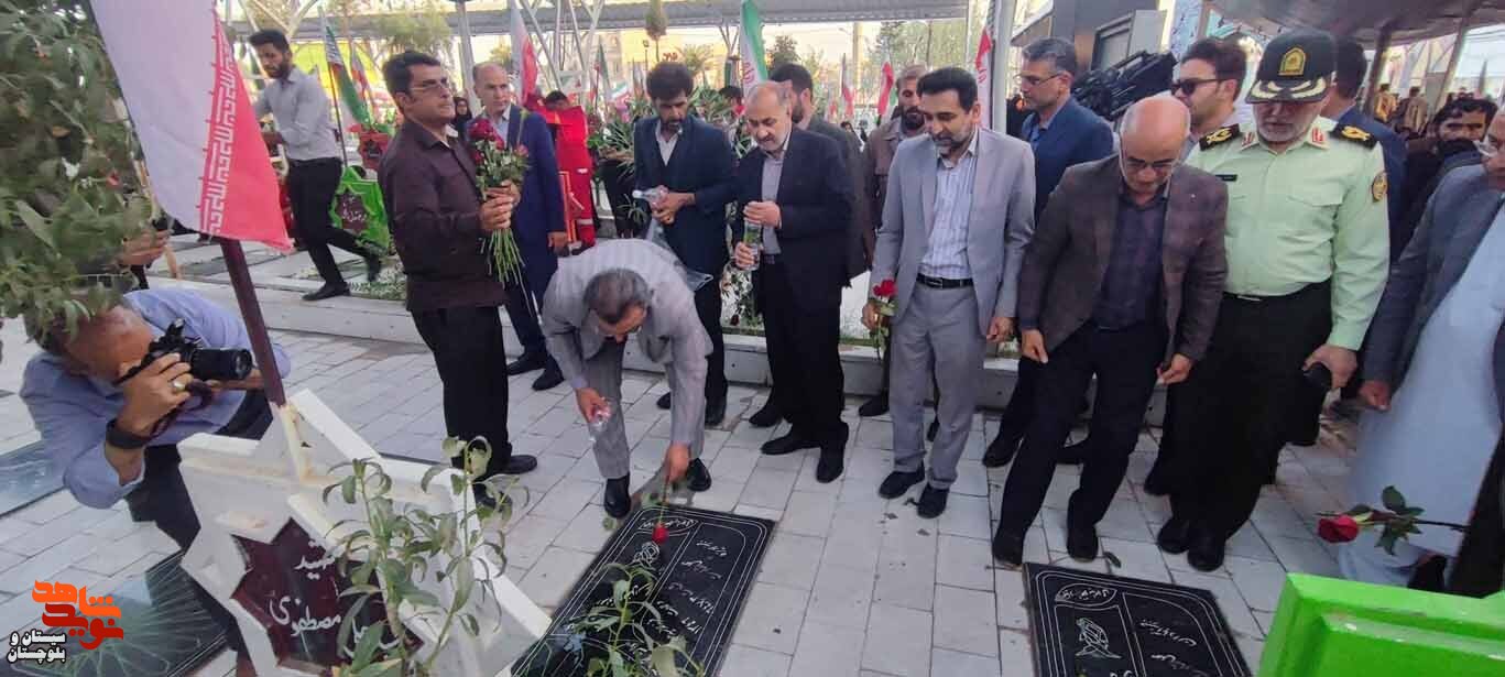 برگزاری مراسم «میهمانی لاله ها» درگلزار شهدای زاهدان