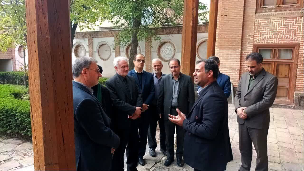 بازدید معاون فرهنگی و آموزشی بنیاد شهید و امور ایثارگران از موزه شهدای اردبیل