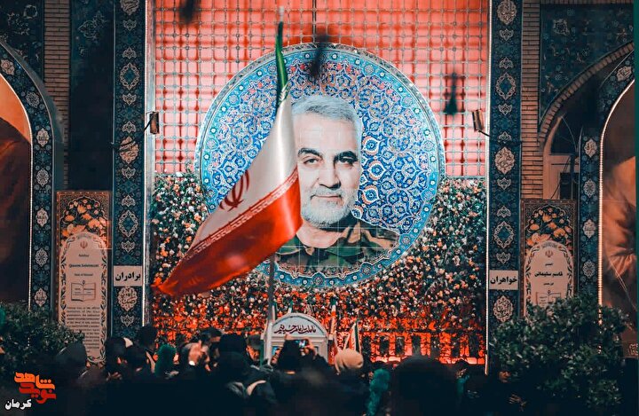 در وقت شهادت حاج قاسم، گلزار شهدای کرمان صحنه اقتدار مردمی شد