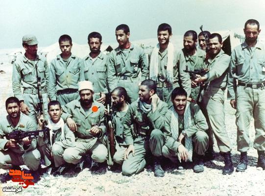 بر ما واجب کفایی است که سنگرها را پُرکنیم بر ما واجب کفایی است که سنگرها را پُرکنیم
