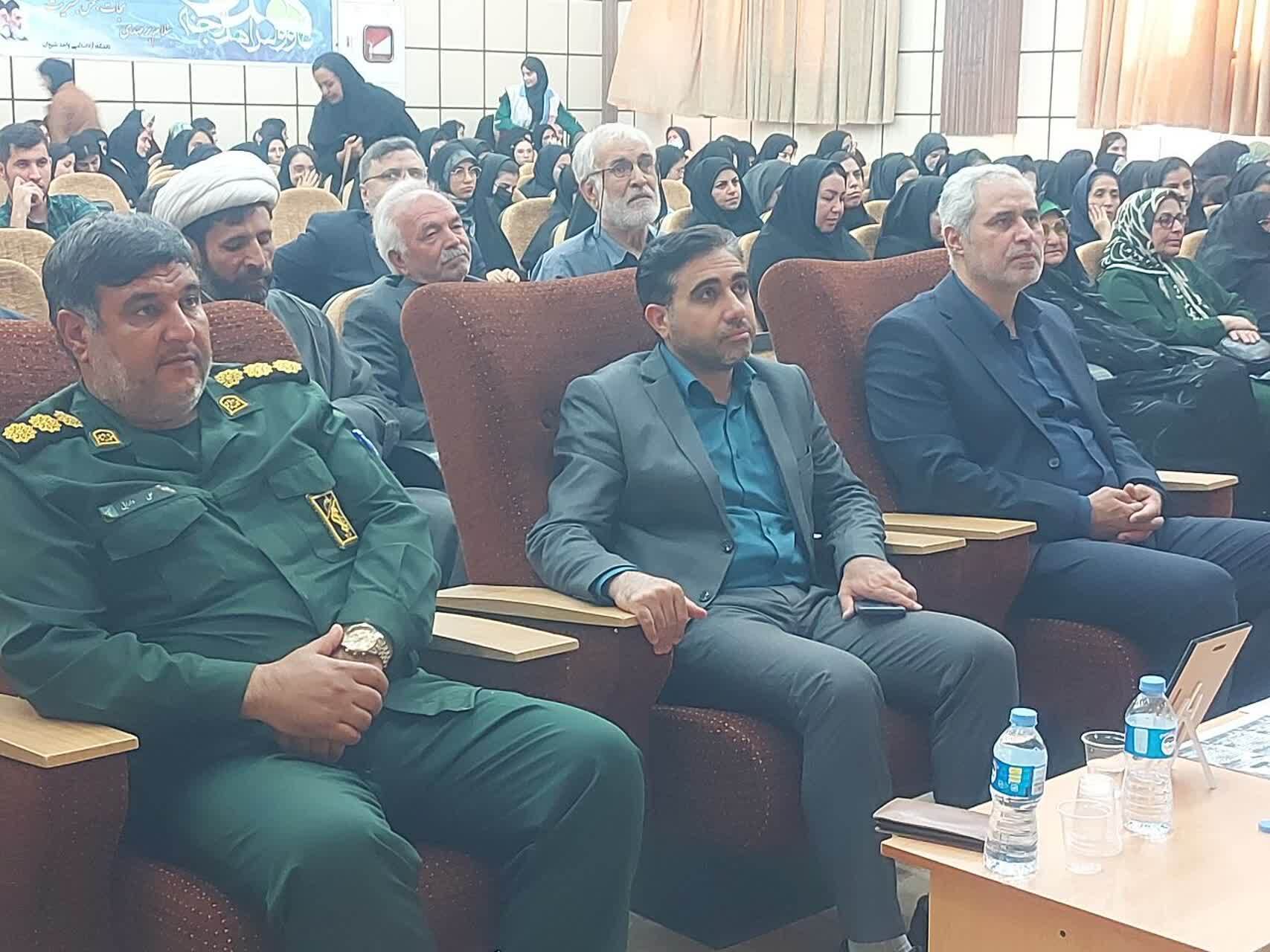 چهارمین یادواره ۹ دانشجوی شهید شهرستان شیروان برگزار شد  