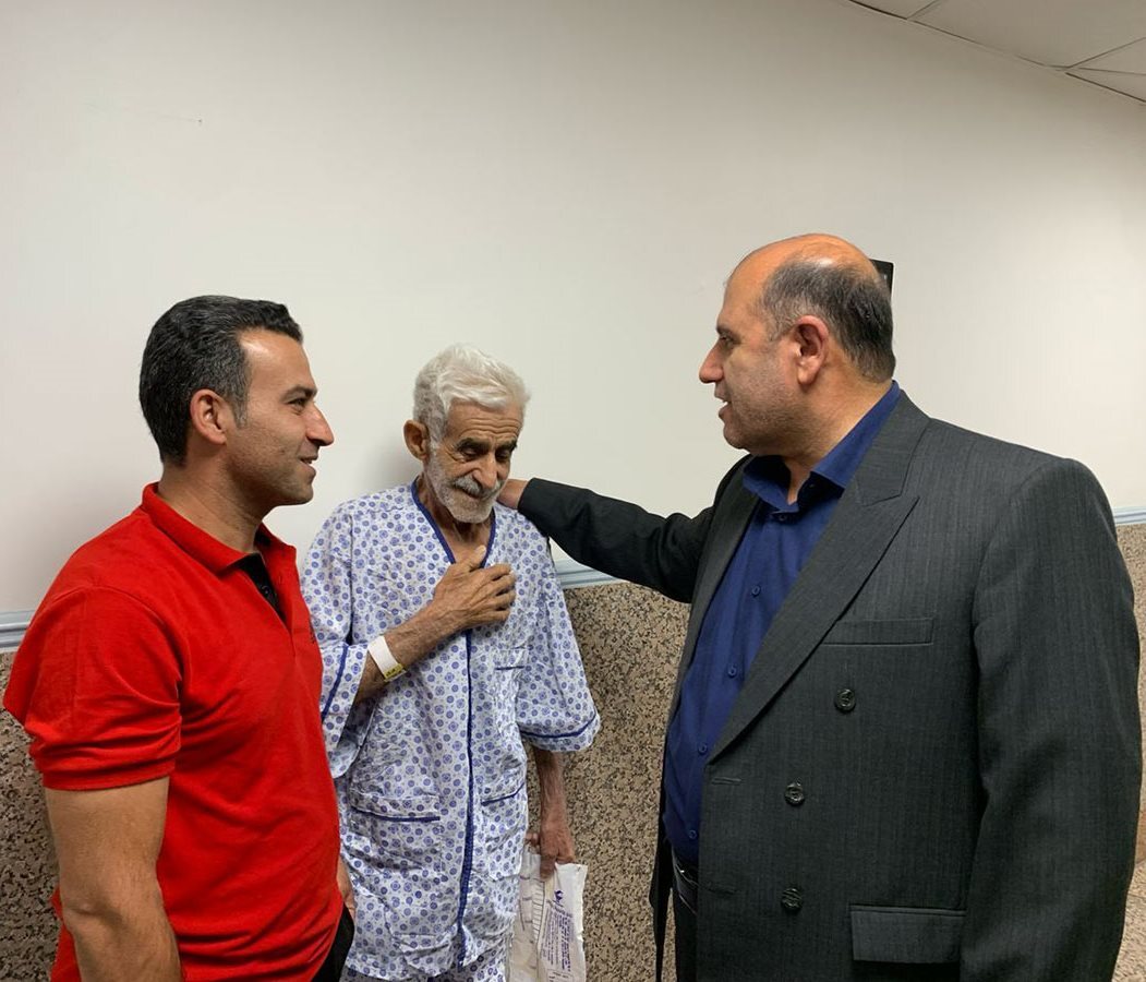 عیادت مدیرکل بنیاد شهید و امور ایثارگران تهران بزرگ از جانبازان بستری در بیمارستان