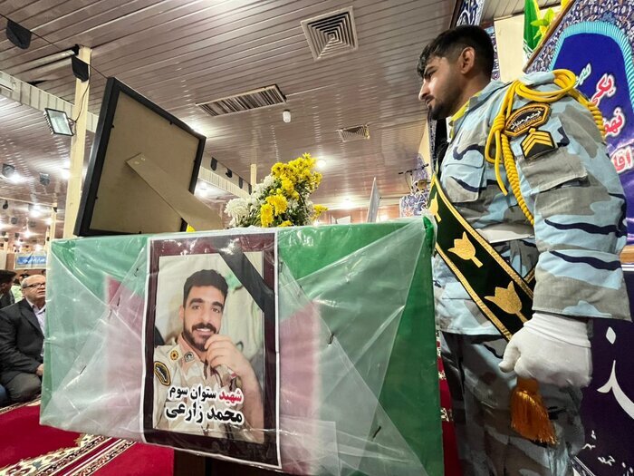 تشییع باشکوه پیکر شهید مرزبان مدافع وطن در قشم