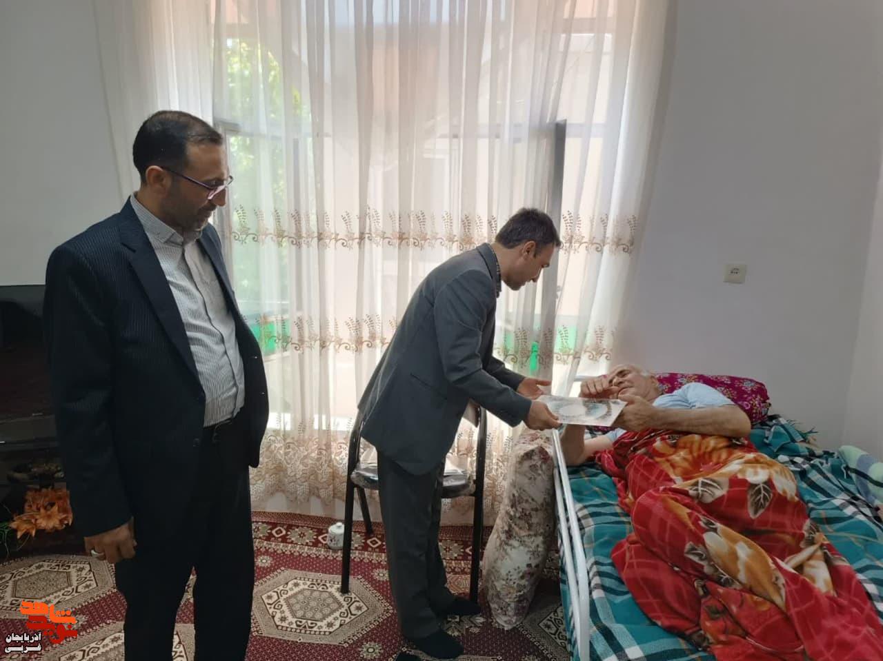 دیدار و تجلیل از خانواده های معظم شهدای شهر نازک علیا