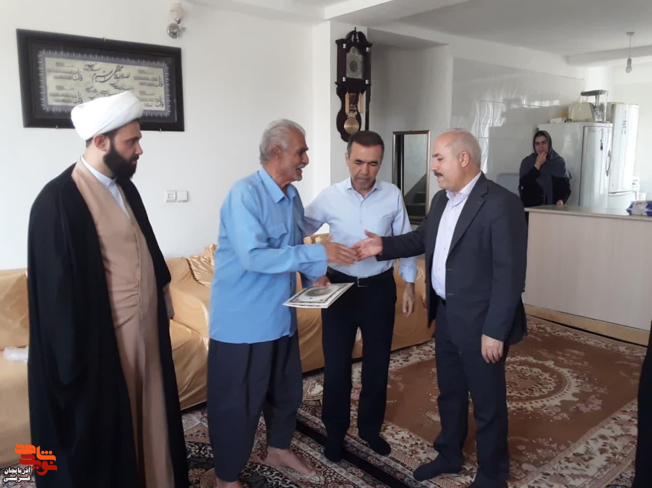 دیدار از خانواده های معظم شهدای سادات مهاباد