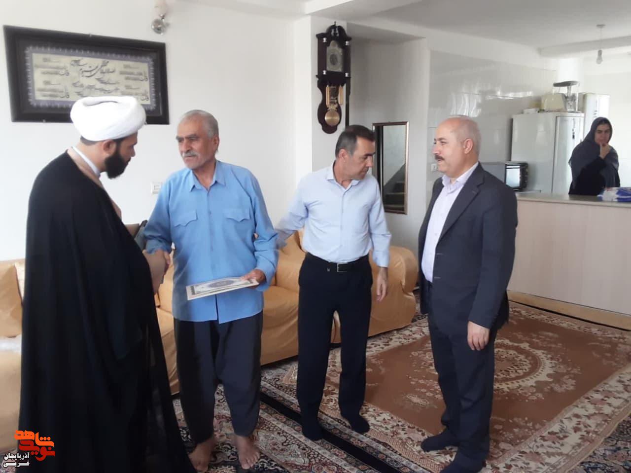 دیدار از خانواده های معظم شهدای سادات مهاباد