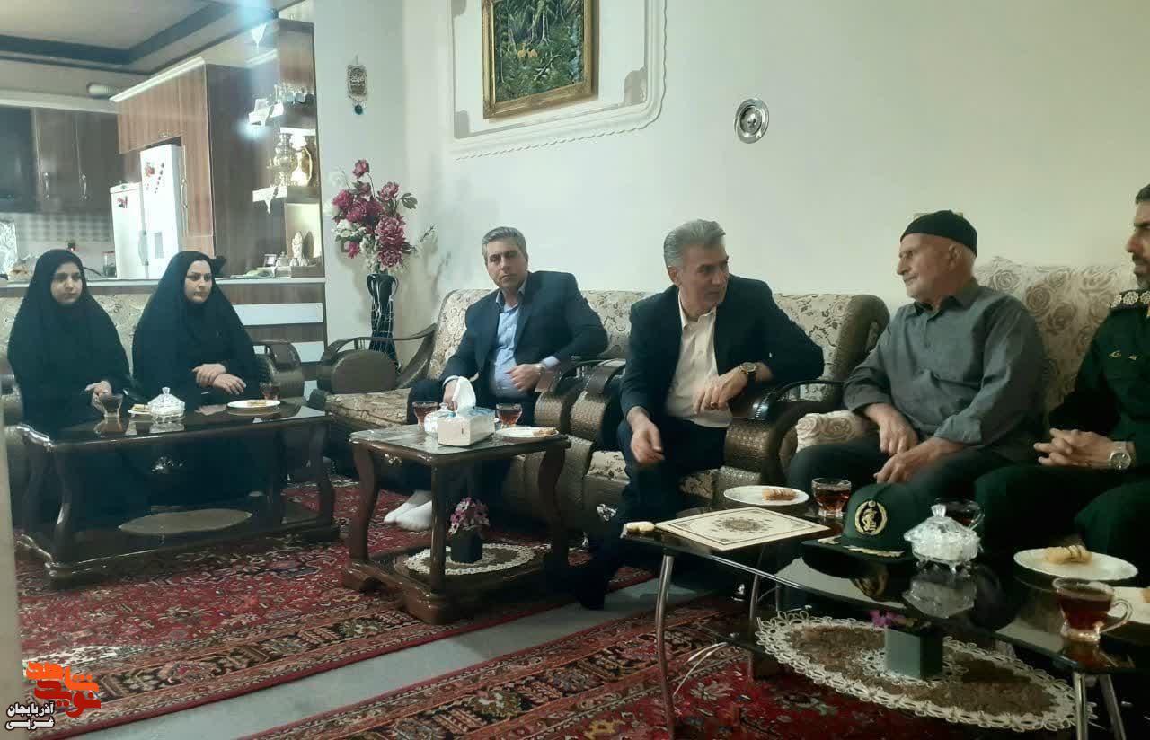 دیدار و تجلیل از خانواده معظم شهدا شهر سلماس