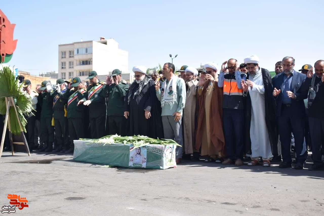 تشییع پیکر مطهر شهید «سجاد بختیاری»