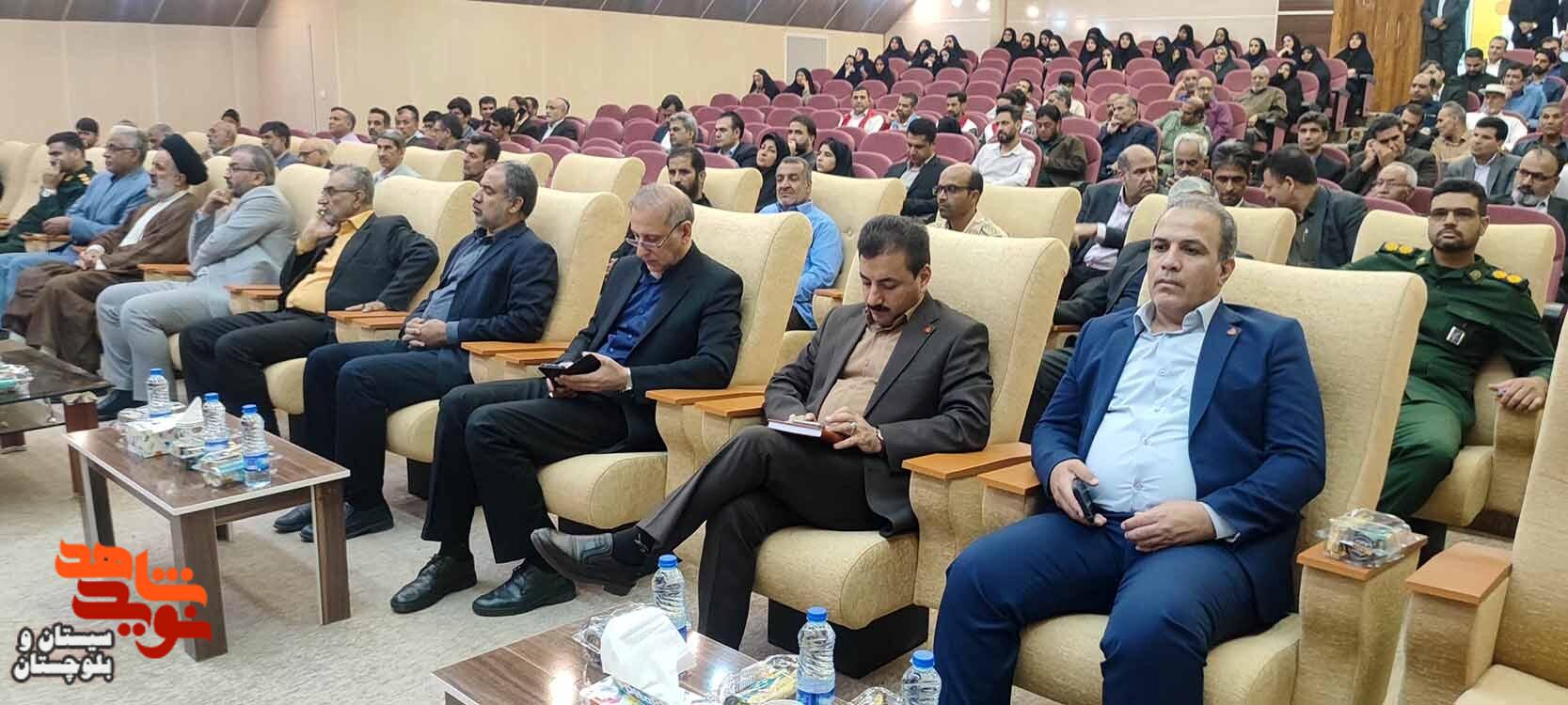 یکی از مهم‌ترین رموز ماندگاری نظام مقدس جمهوری اسلامی زنده نگه داشتن یاد و خاطره شهداست