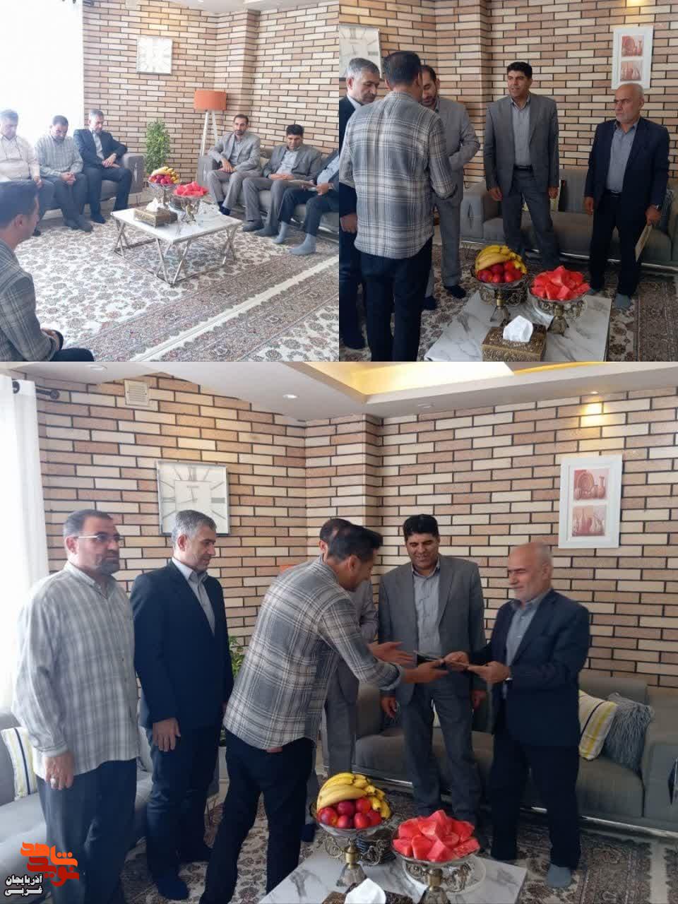 دیدار و تجلیل مسئولین شهرستان بوکان با جانبازان و خانواده معظم شهید