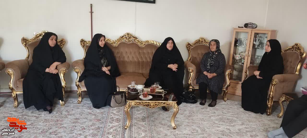 دیدار از خانواده شهدای اقتدار در شهرستان نقده