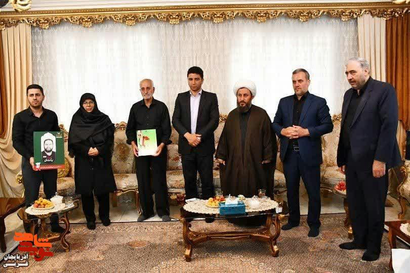 دیدار مسئولین شهرستان خوی با خانواده معظم شهید سیدمحمد موسوی و شهید امیرحسین باقرلو