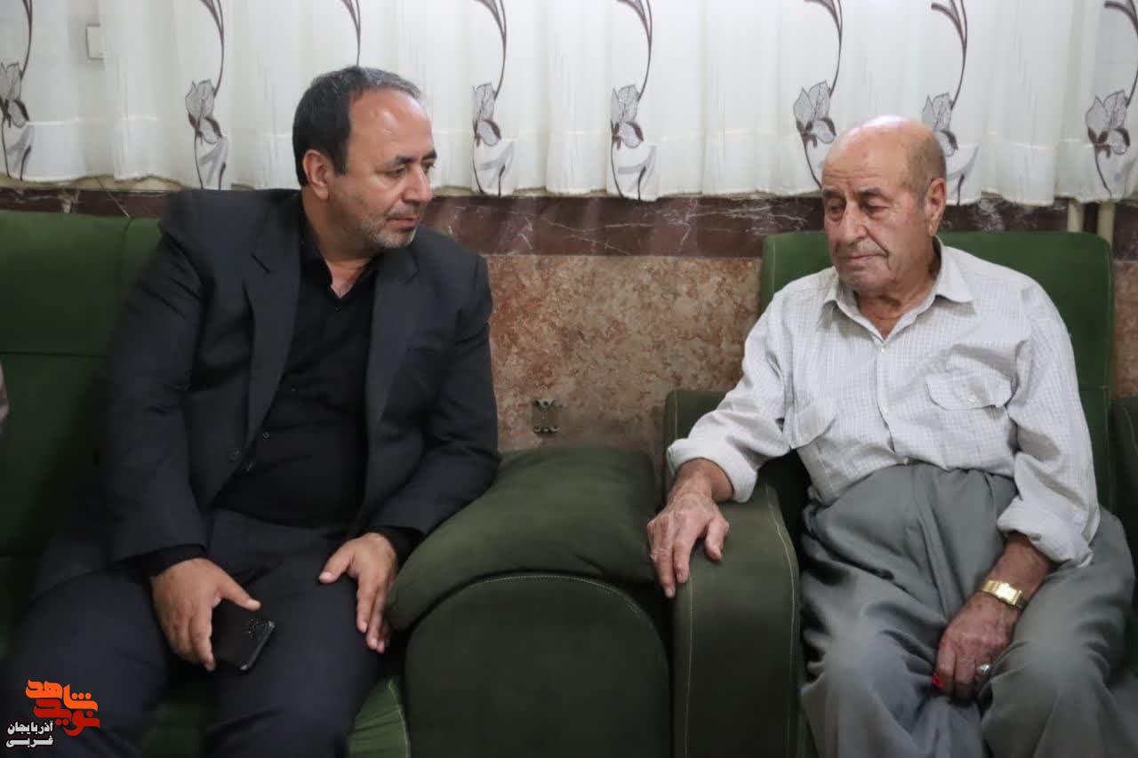 دیدار مدیرکل بنیاد شهید و امورایثارگران آذربایجان غربی با خانواده  شهیدان والامقام «ابراهیم یاری» و «امید محمد پور» در بوکان