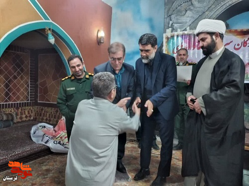 آزادگان نماد ایثار و مقاومت ملت ایران هستند