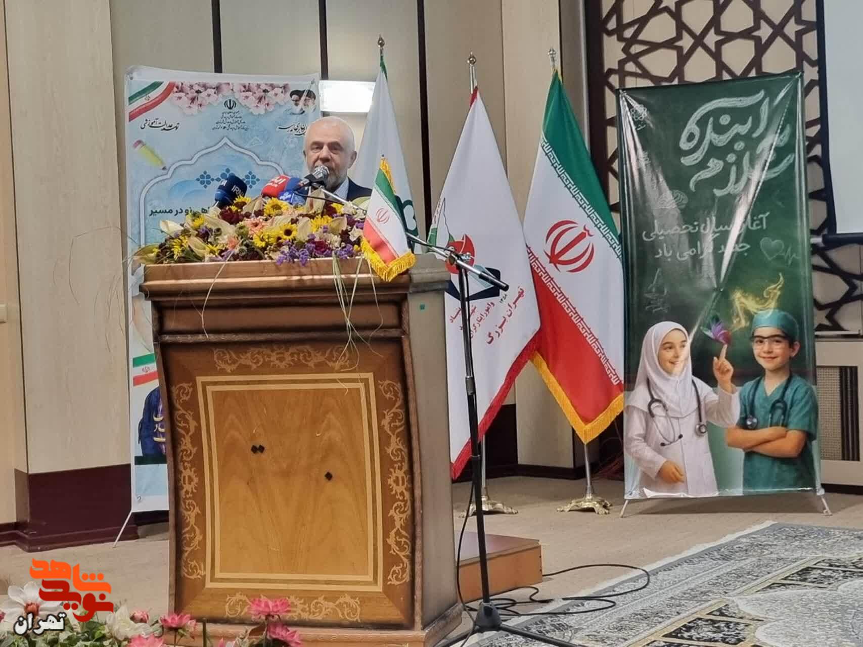 امروز جای ۳۴ دانشآموز شهید در کشور و ۲۲ دانشآموز شهید تهرانی خالی است امروز جای ۳۴ دانشآموز شهید در کشور و ۲۲ دانشآموز شهید تهرانی خالی است