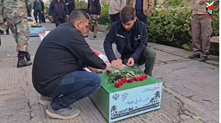 فیلم / استقبال از پیکر ۱۷ شهید دفاع مقدس در شیراز