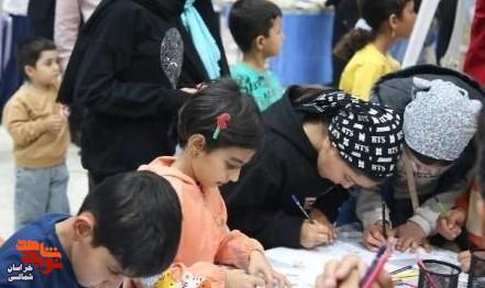 غرفه نقاشی سبب آشنایی نسل جدید با ارزشهای دفاع مقدس میشود غرفه نقاشی سبب آشنایی نسل جدید با ارزشهای دفاع مقدس میشود