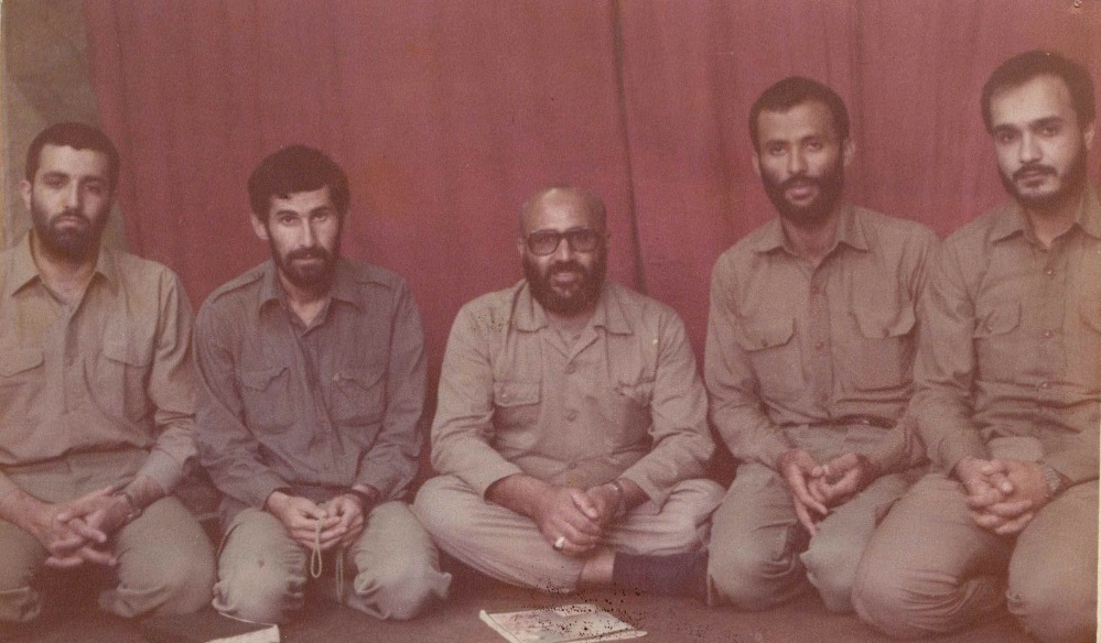 سردار «سنگرسازان بی سنگر» سردار «سنگرسازان بی سنگر»